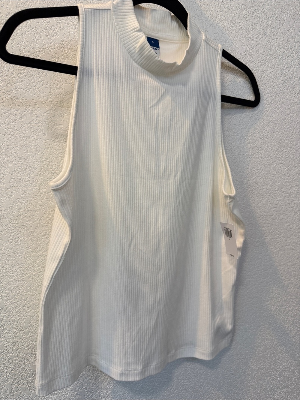 Old Navy White Ribbed Mock Neck Tank Top - Picture 3 of 4